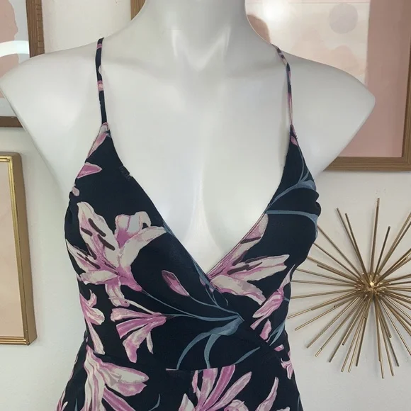 Astr Lily Floral Strappy Criss Cross Maxi Dress - Picture 2 of 9